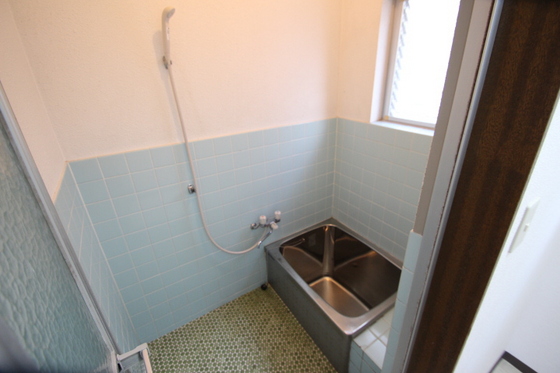 バス・シャワールーム　他号室のお写真です