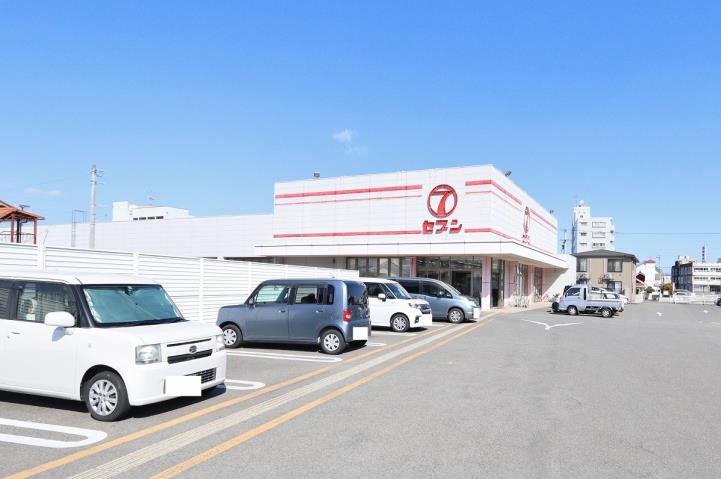 スーパー　セブン富岡店（スーパー）まで662m