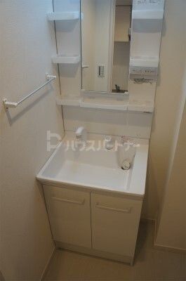 【市川市河原のマンションの洗面設備】