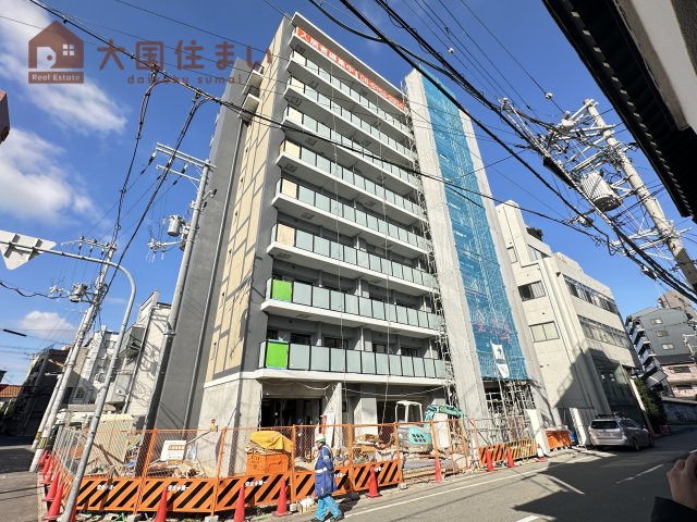 【大阪市西成区潮路のマンションの建物外観】