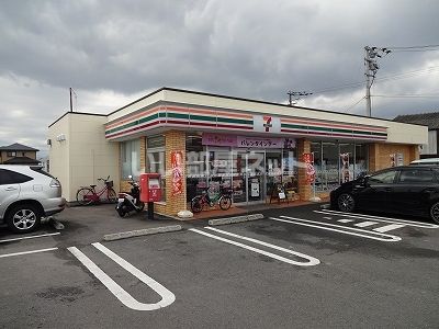 【板野郡藍住町勝瑞のアパートのコンビニ】