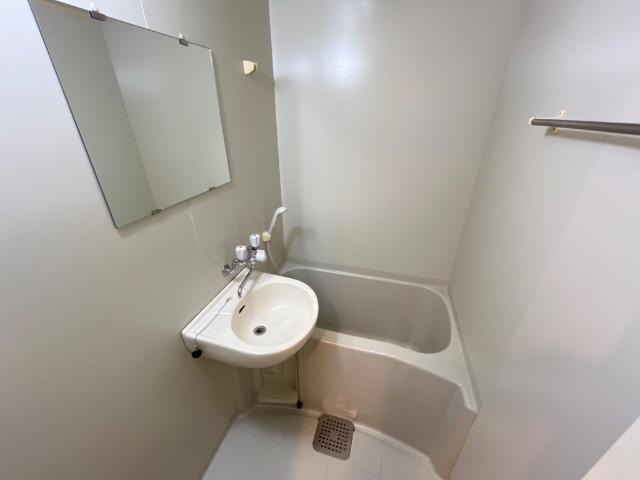 バス・シャワールーム　バス（イメージ）