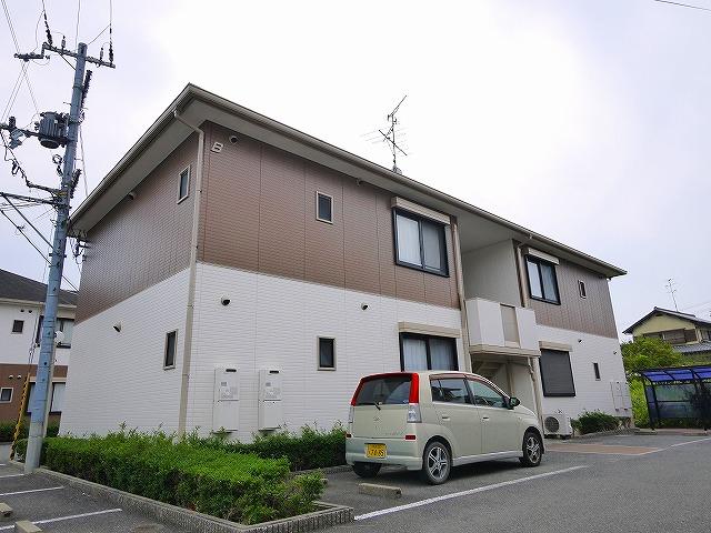 建物外観　落ち着いた雰囲気の外観です