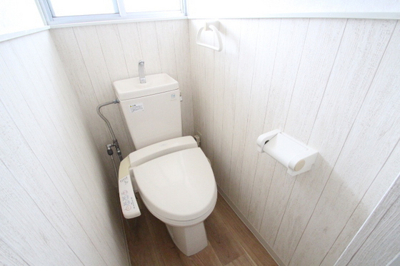 トイレ　※別室の写真です。現地確認要