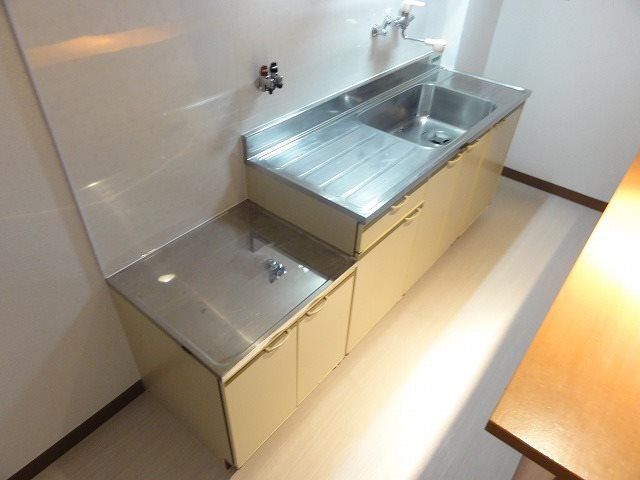 キッチン　参考写真掲載。