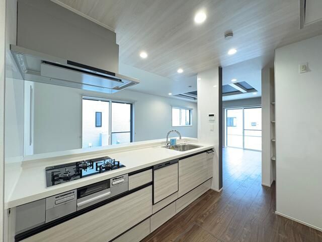 キッチン　人気のカウンターキッチン♪会話しながらお料理できます☆