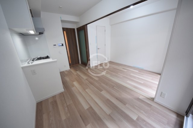 居室・リビング　RISING Maison 本町橋　リビング