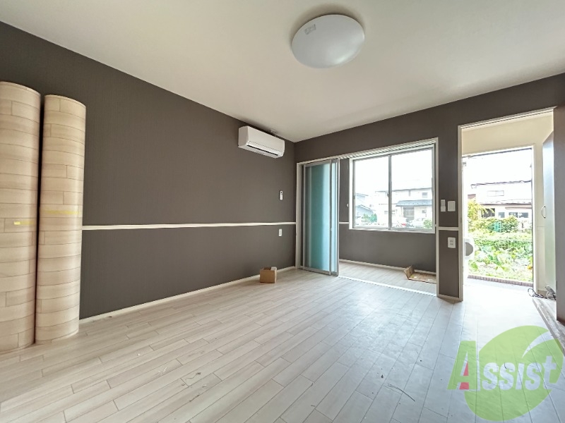 居室・リビング　こちら生活のメインとなる洋室になります。