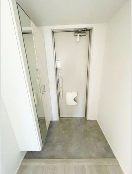 玄関　シューズボックス付きの玄関です☆