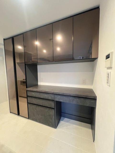 その他　キッチン（カップボード）