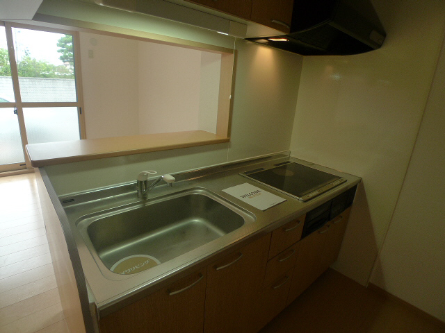 その他設備　嬉しいシステムキッチン完備！