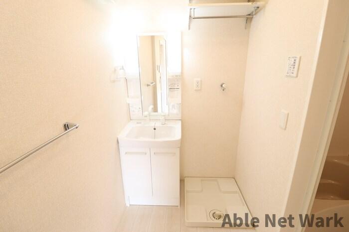 洗面設備　忙しい朝には欠かせない洗面所です