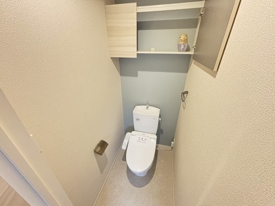 トイレ　※別号室のお写真となります※現況優先