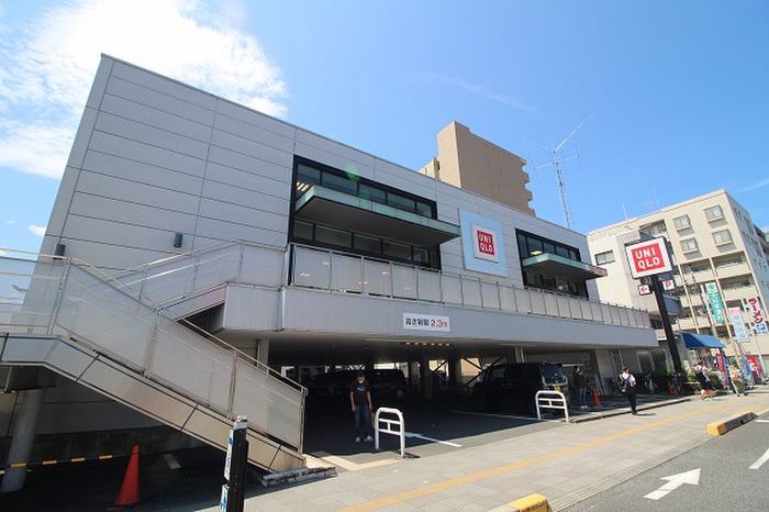 ショッピングセンター　ユニクロ五条丹波口店（ショッピングセンター）まで500m