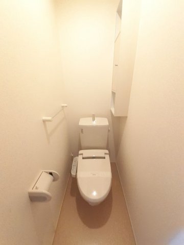 トイレ　ゆったりとした空間のトイレです