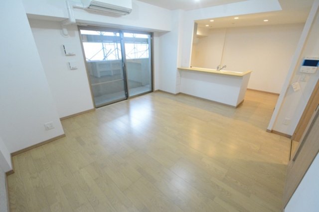 居室・リビング　エアコン付きで初期費用を抑えられます！