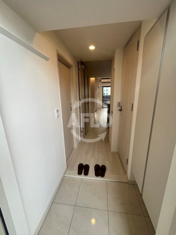 玄関　コンフォリア・リヴ北浜淡路町　玄関