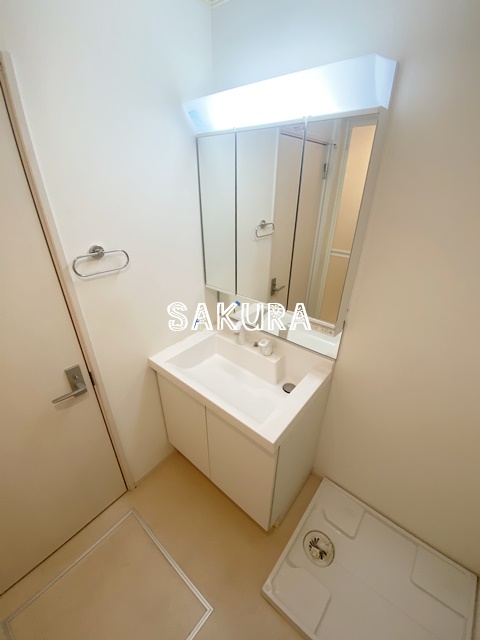 洗面設備　身支度に欠かせない独立洗面台♪