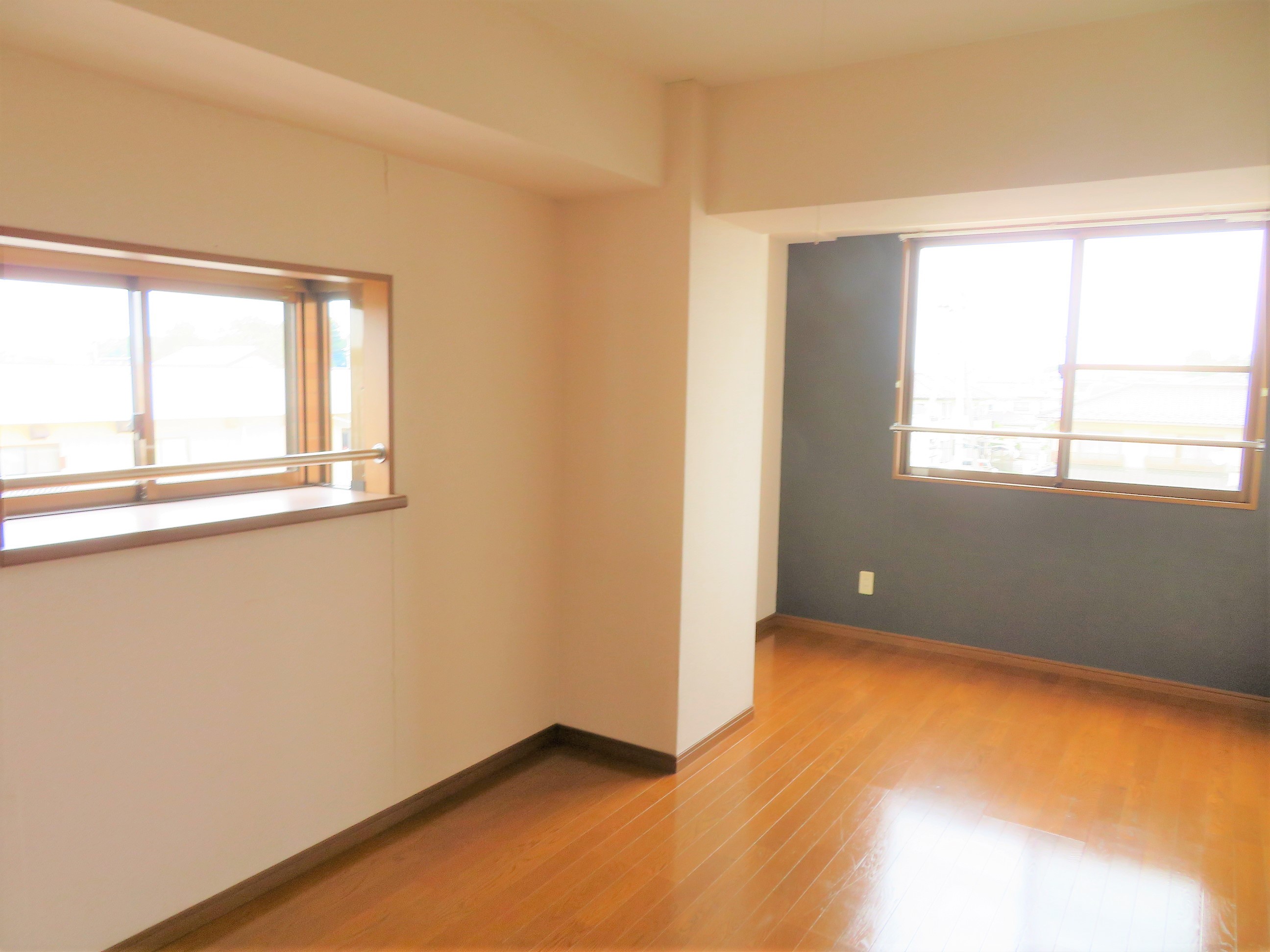 その他部屋・スペース　6帖の洋室が3部屋御座います