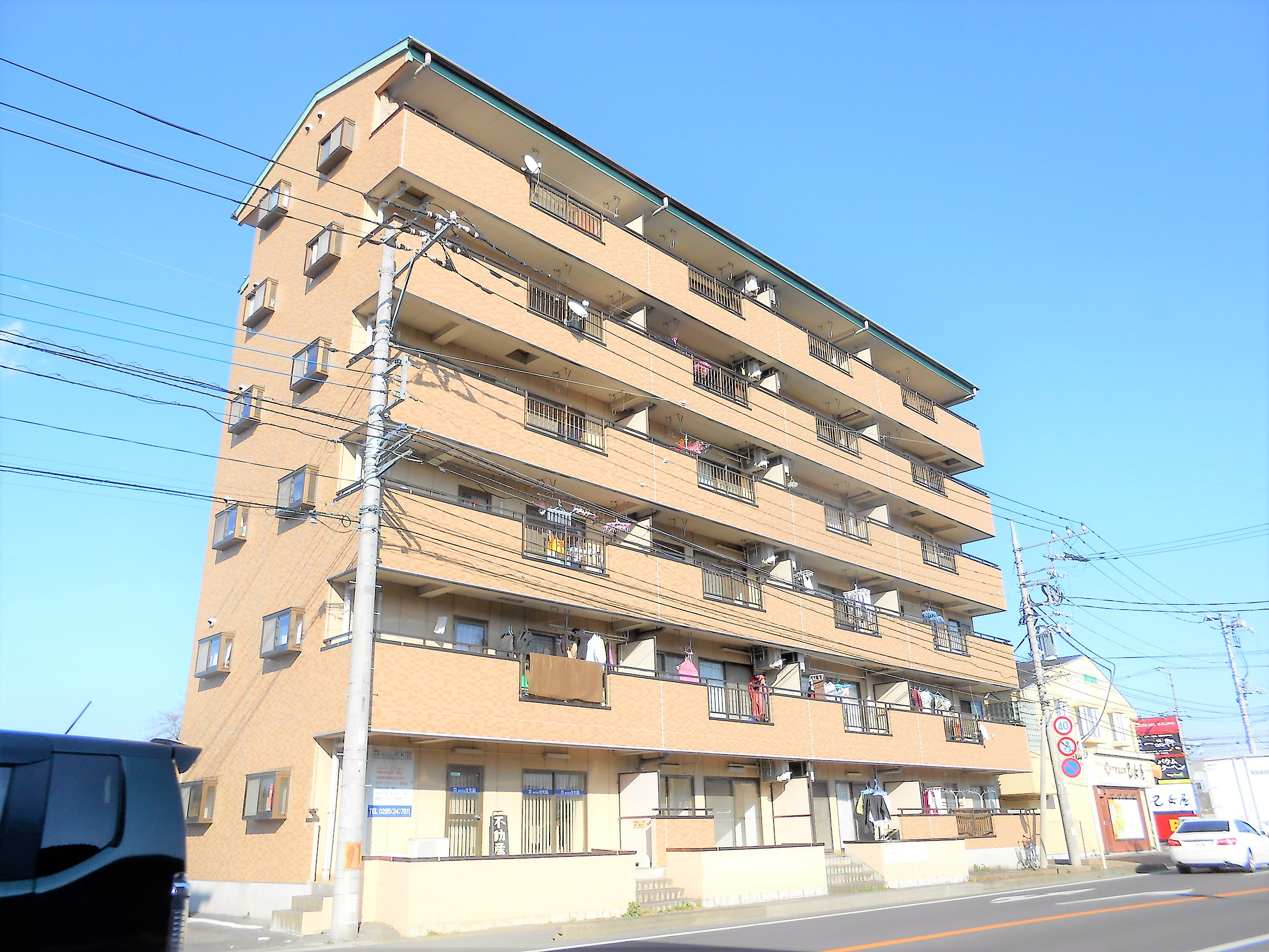 建物外観　6階建てマンション。貴重なペット可物件です。