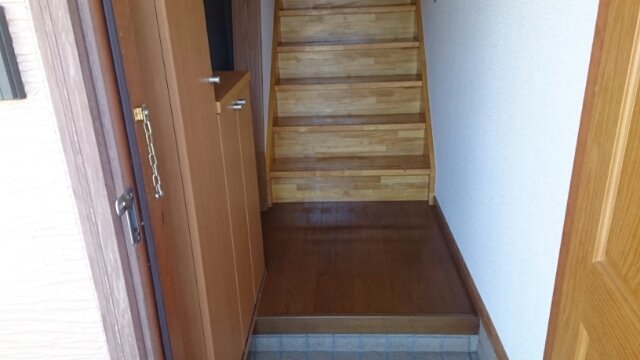 玄関　落ち着いた玄関です