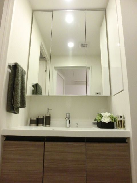 洗面設備　※モデルルーム