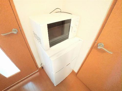 その他設備　電子レンジと冷蔵庫