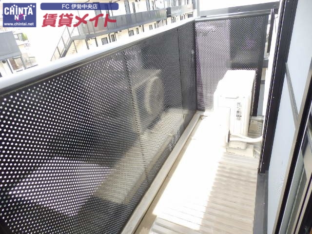 バルコニー　同物件別室写真