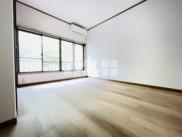 居室・リビング　明るい雰囲気で暮らしやすい！優しい質感の室内がオススメ☆