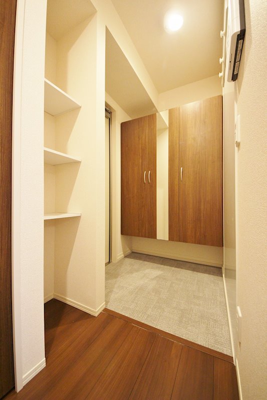 玄関　別部屋参考写真