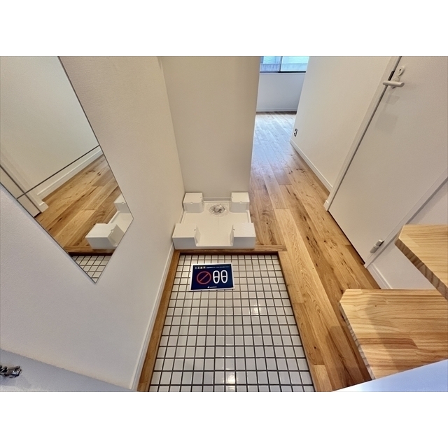 玄関　※他部屋参考写真※