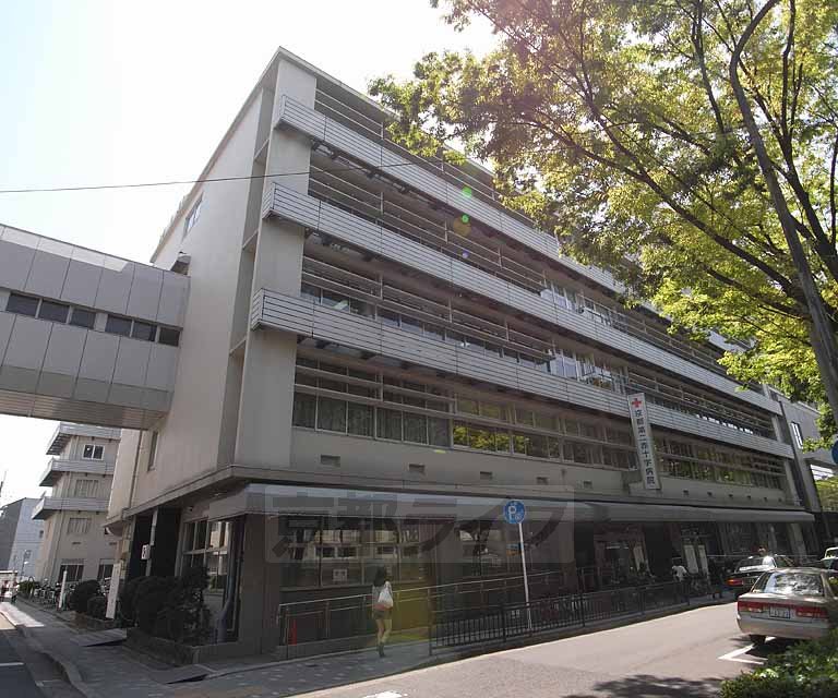 病院　京都第二赤十字病院（病院）まで576m