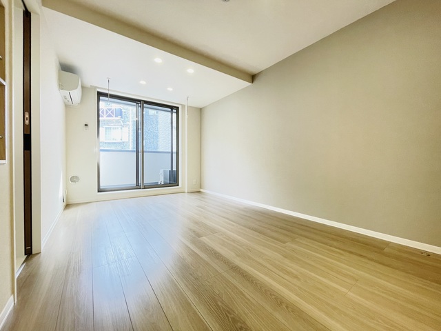 居室・リビング　写真は別部屋参考写真★