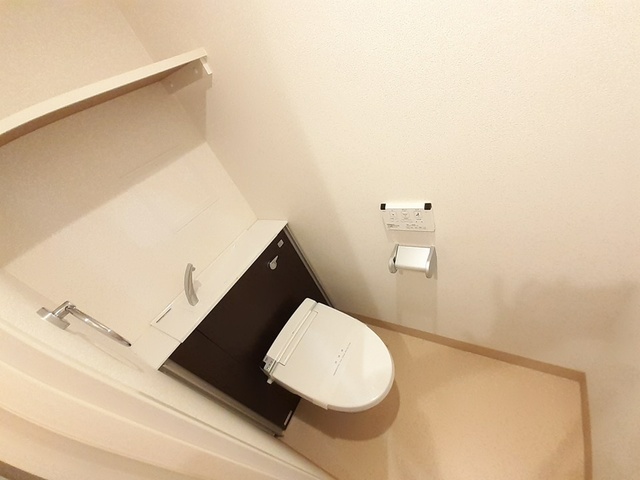 沖縄都市モノレール 古島駅 徒歩5分 8階建 築7年のトイレ写真