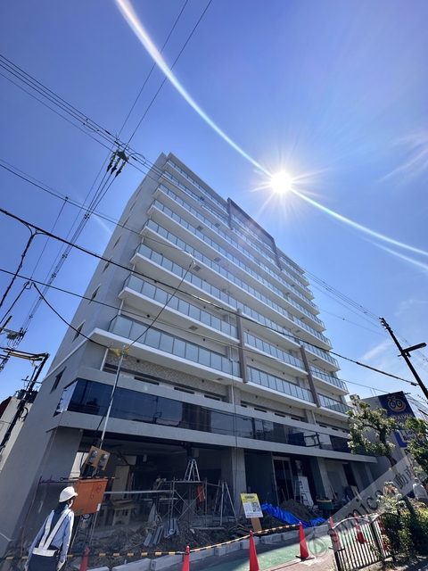 建物外観　今里ライナーが目の前を通る好立地♪