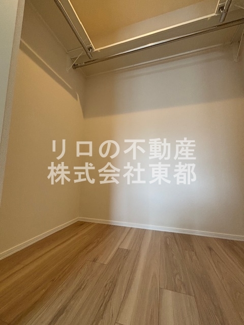 収納　奥行のあるウォークインクローゼットならお荷物多い方でも安心☆