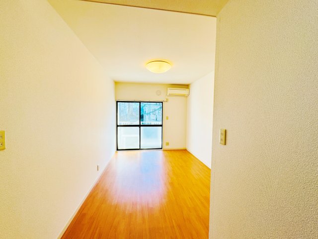 ホワイトハイツの内装写真
