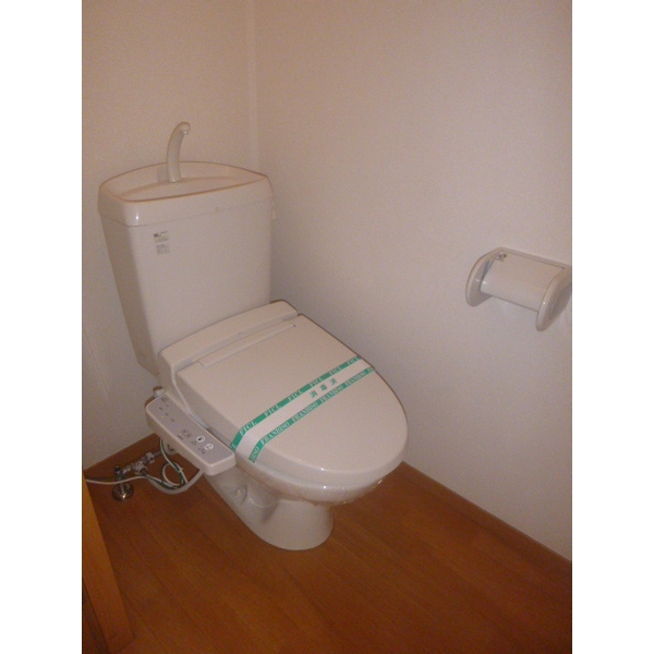 ＪＲ山陽本線 新倉敷駅 徒歩9分 2階建 築23年のトイレ写真