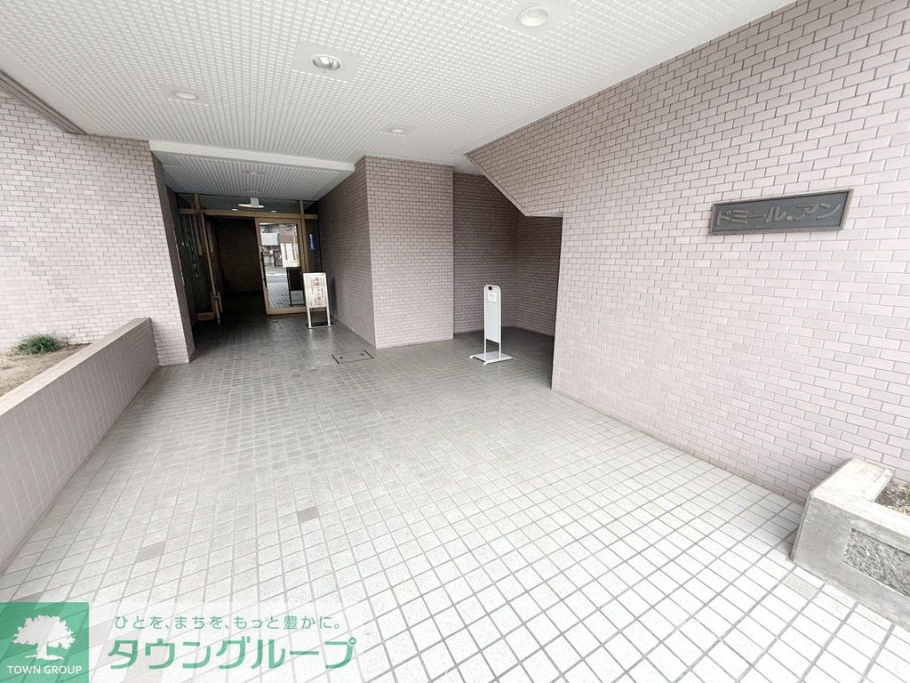 エントランス　エントランス