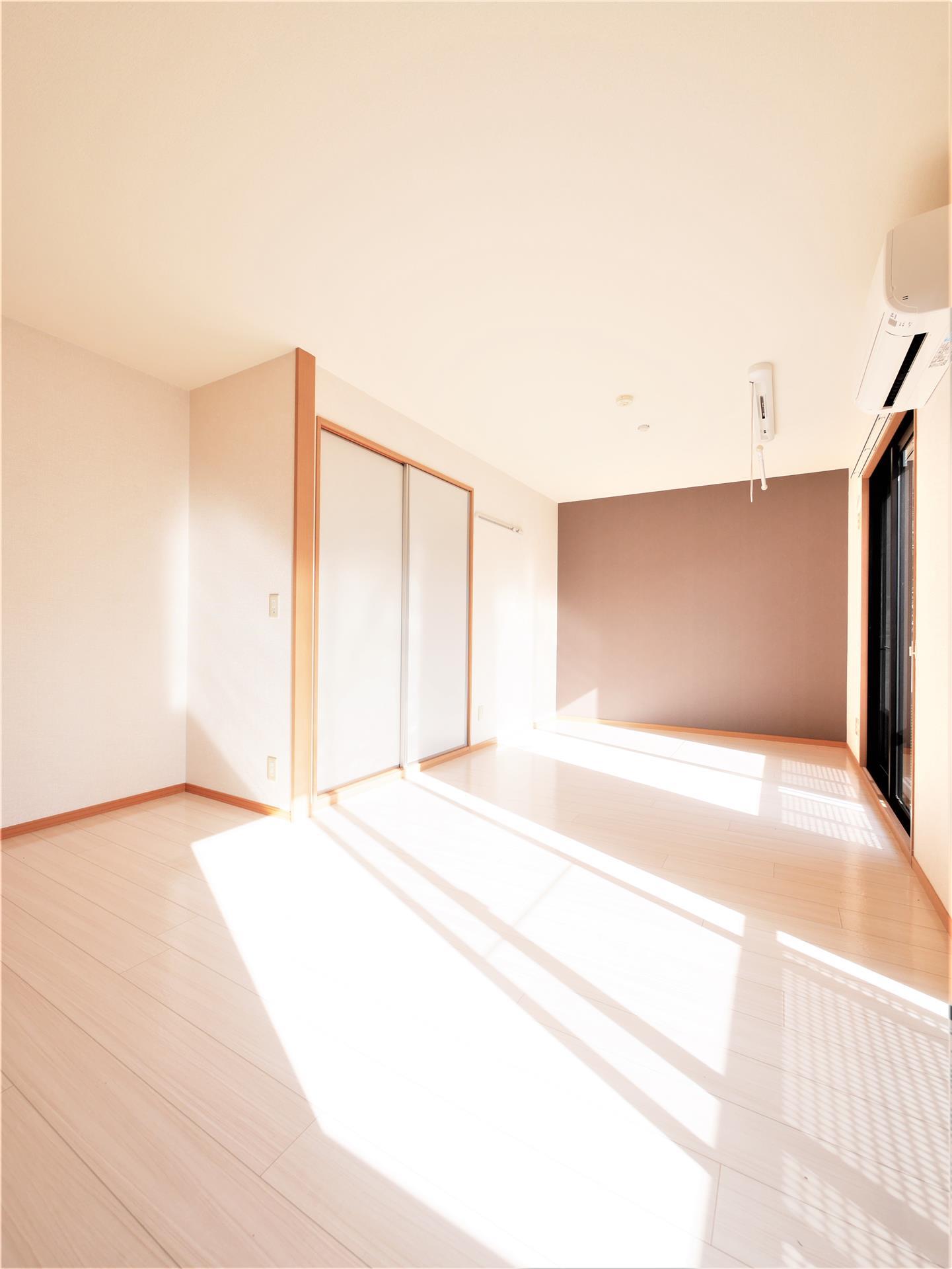セジュール赤坂の居間写真