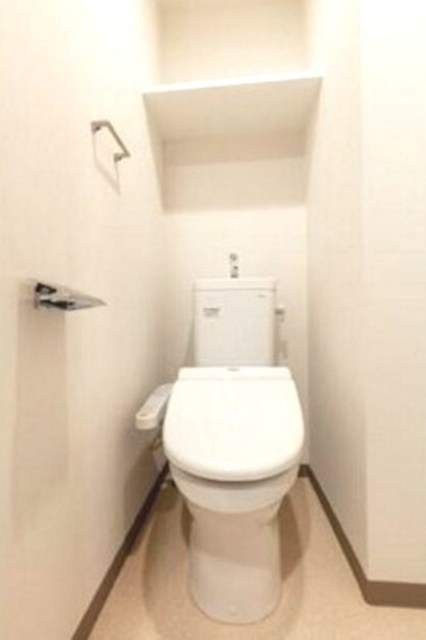 トイレ　参考写真　同物件別部屋