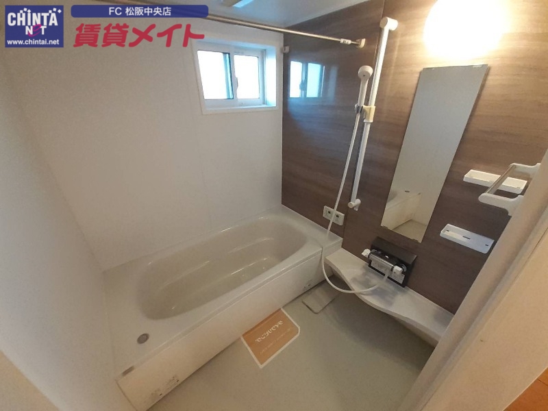 バス・シャワールーム　同タイプの部屋写真です