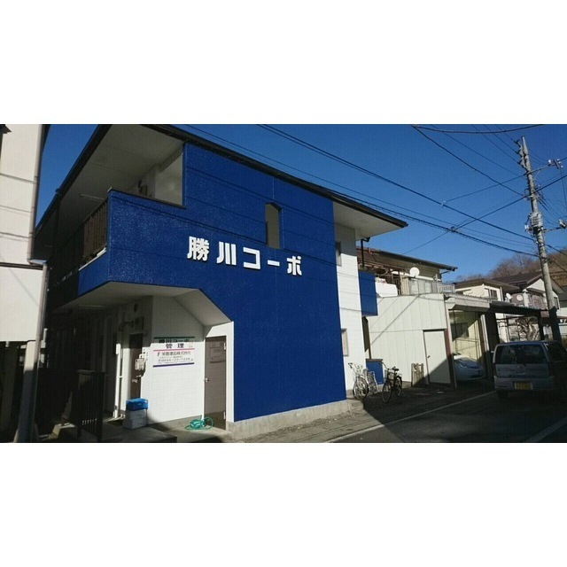 勝川コーポの建物外観