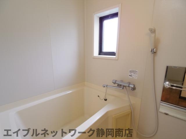 バス・シャワールーム　日々の暮らしに欠かせないお風呂です