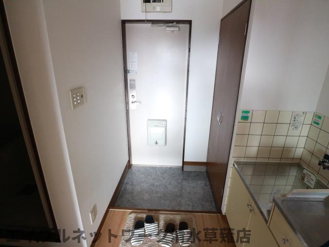 玄関　落ち着いた玄関です