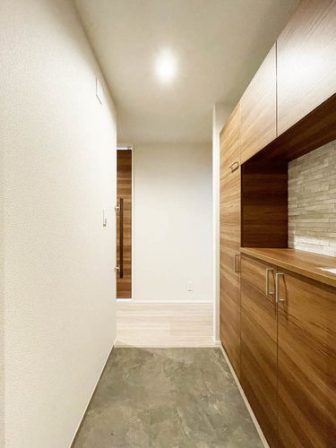 玄関　シューズボックス付き玄関