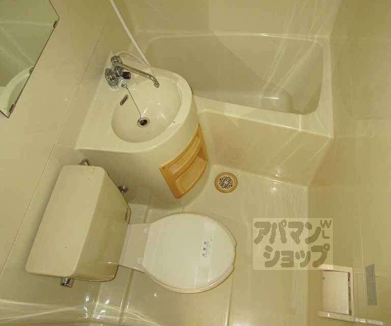 バス・シャワールーム　ユニットバスです