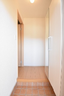 玄関　同型物件の写真です。