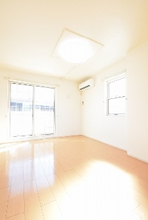 居室・リビング　同型物件の写真です。