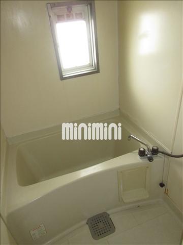 バス・シャワールーム　明るいバスルーム